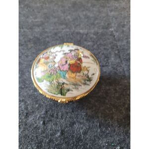 Vintage WY Chinese Porcelain Footed & Hinged Trinket Box Geisha Girls